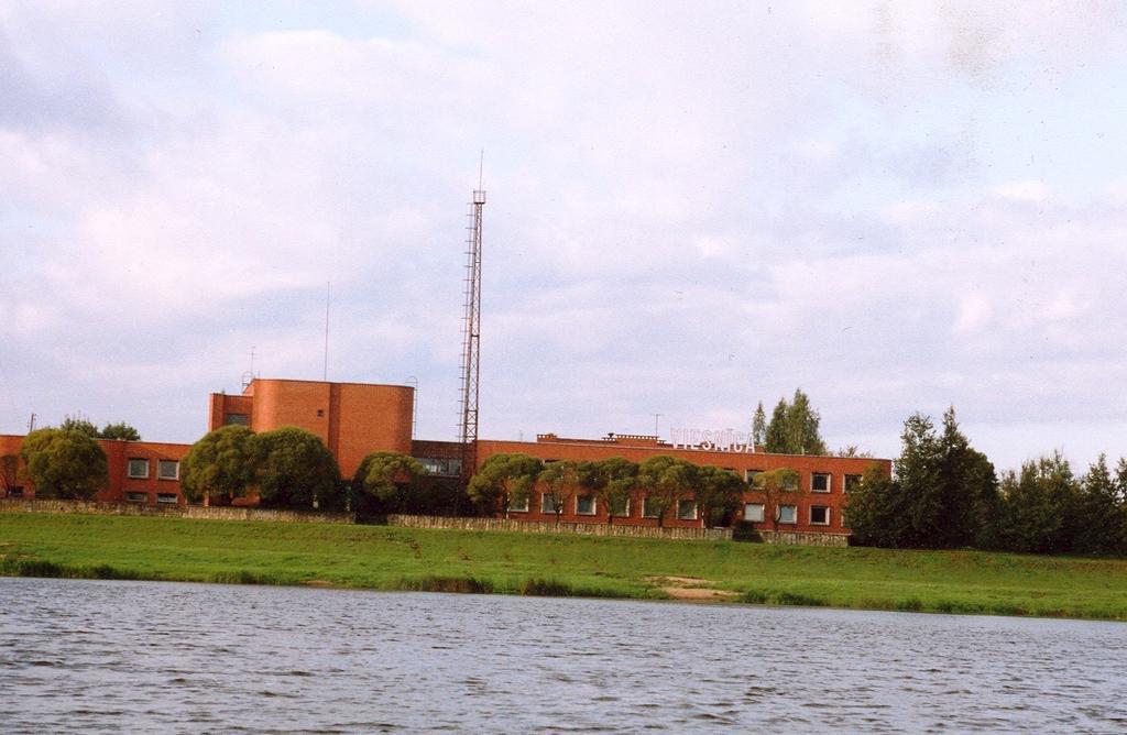 Daugavkrasti Hotel Jēkabpils Exterior foto